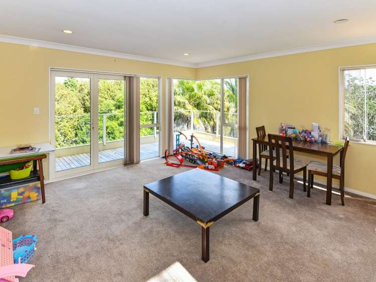 29 Silkwood Grove Totara Heights_11