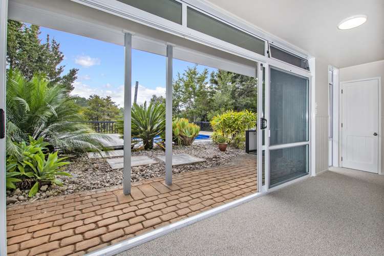 55 Eureka Place Parahaki_14