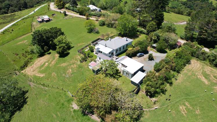 311 Franklin Road Paparoa_36