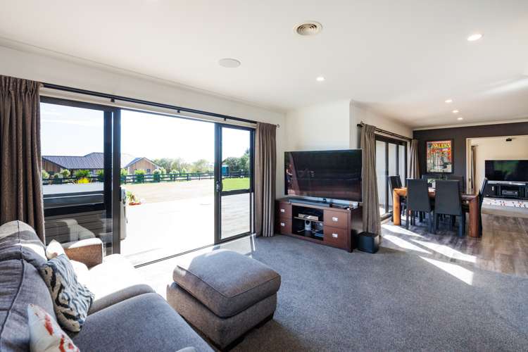 63 Polson Hill Drive Aokautere_12