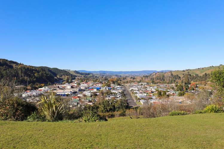 25 House Avenue Taumarunui_18