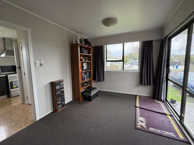 1B Cypress Crescent Pukete_2