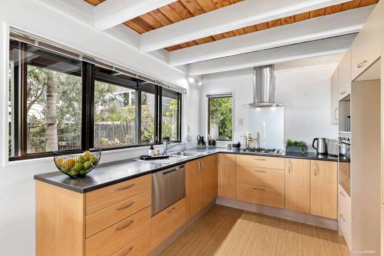 58a Dignan Street Point Chevalier_4