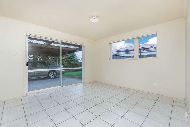 6 Graham Avenue Te Atatu Peninsula_21