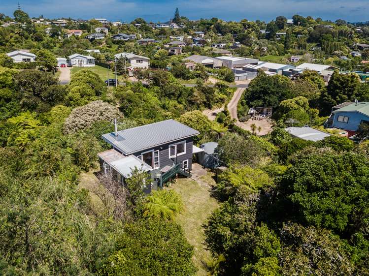 15 Beatty Parade Surfdale_17