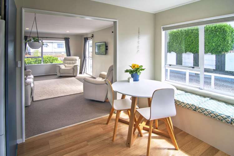 9 Alton Grove Masterton_5