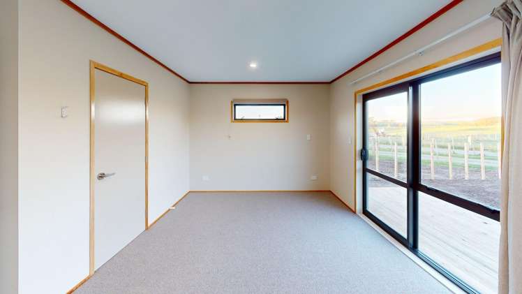  288 Lees Road Feilding_13