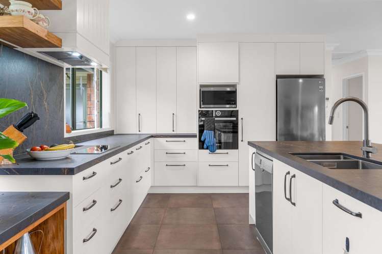 99 Homewood Drive Te Puke_8