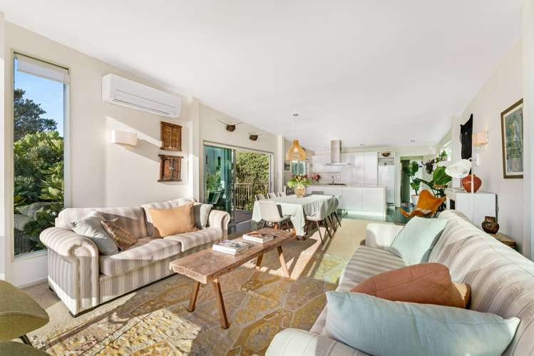 2 Berridge Road Muriwai_14