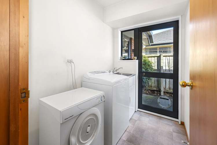 65a Cutts Road Russley_16