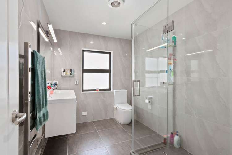 1/131a Whitney Street Blockhouse Bay_13