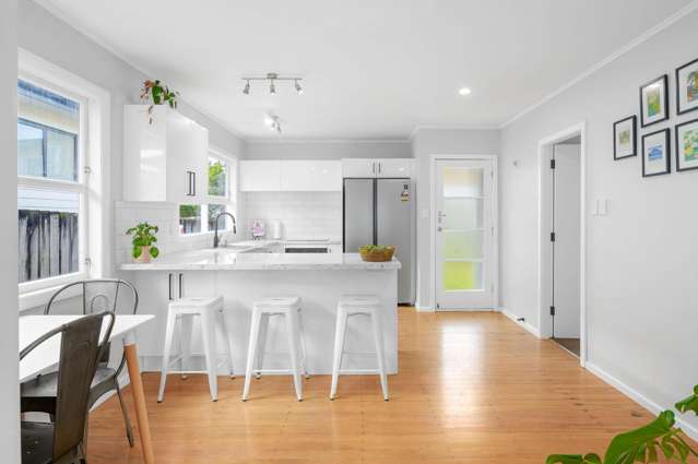 4a Gibson Road Dinsdale_1