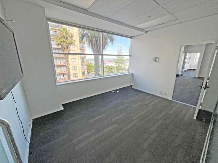 Unit B, L/15 Osterley Way Manukau_9