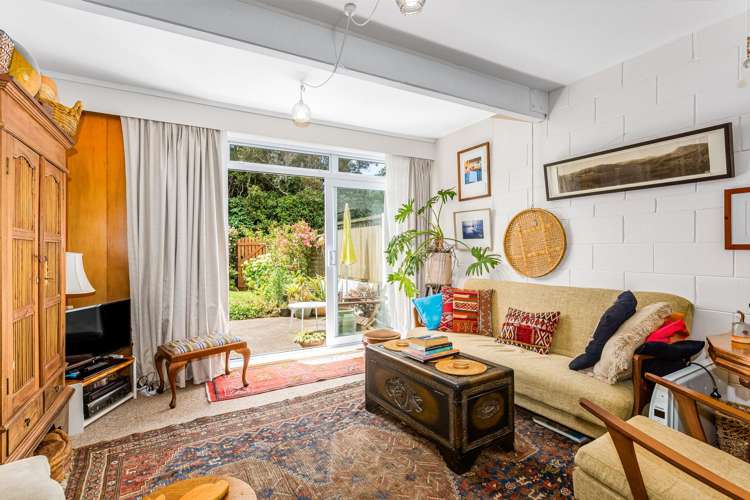 4/14 Rosehaugh Avenue Karori_2