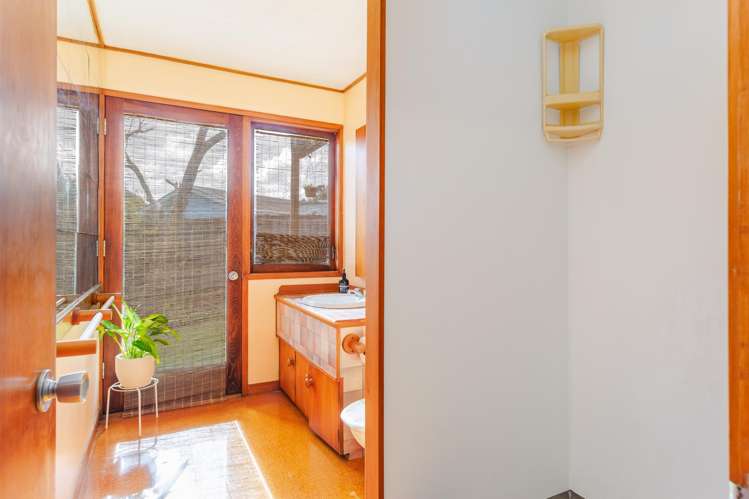 41 Fitzherbert Avenue West Harbour_18