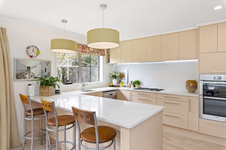 2b Tawa Street Waikanae_10