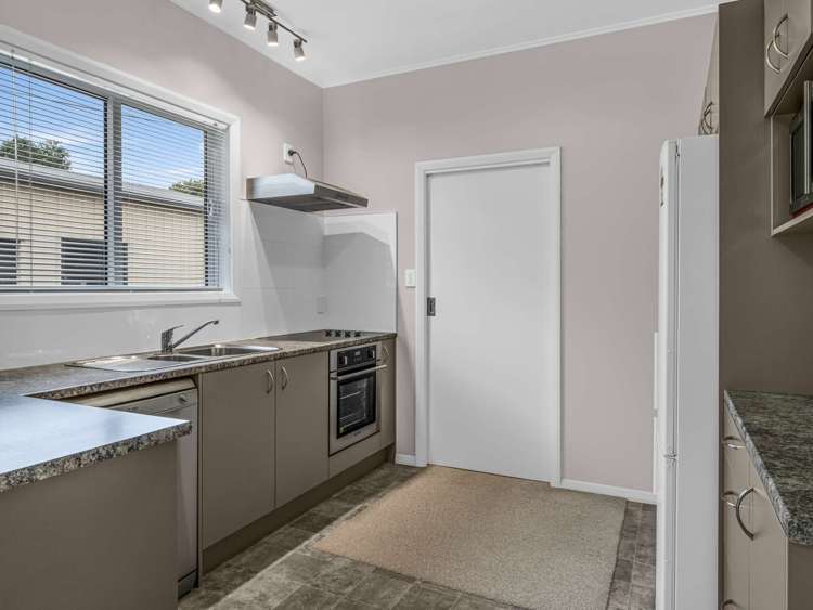 66 Great North Road Saint Johns Hill_8