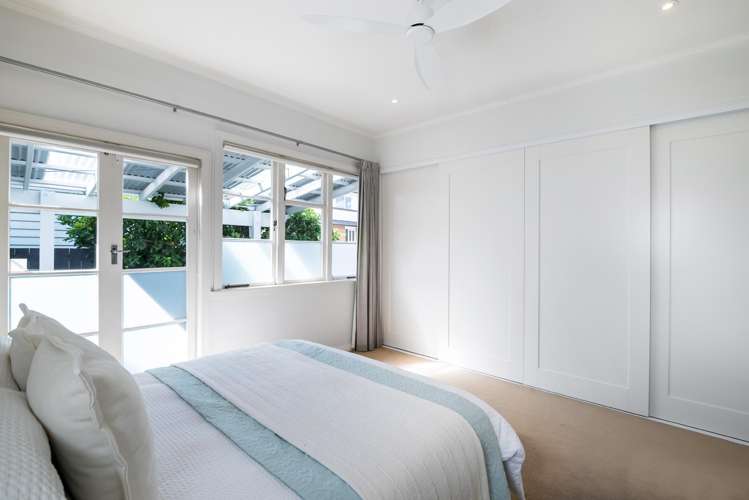 7 Knight Avenue Mt Albert_16