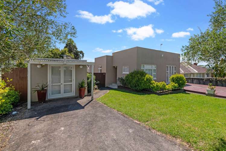 18 Waitemata Road_0