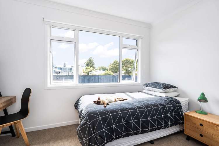 2 Te Puia Street Kamo_11