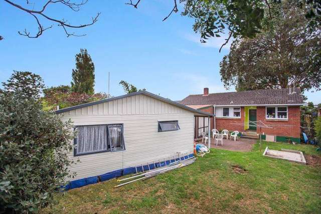 7 Vickers Crescent Mangere_1