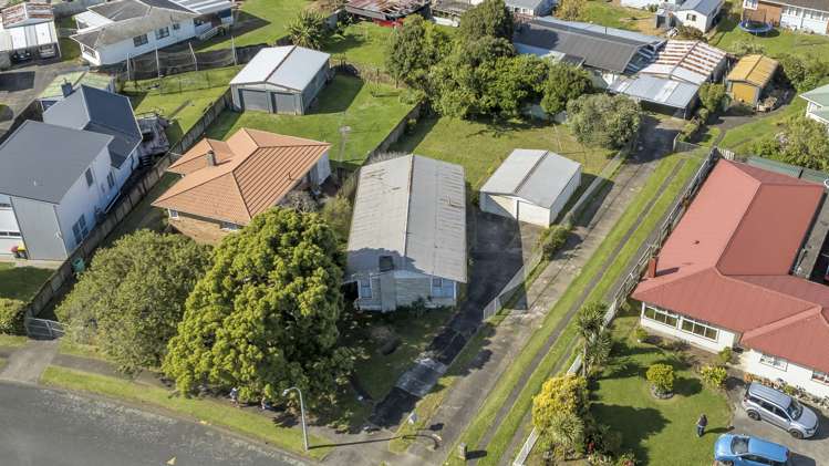 10 & 12 Humphreys Place Mangere_5