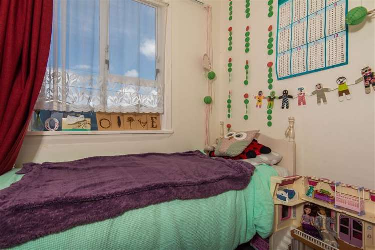 93 Ross Street Lyall Bay_5