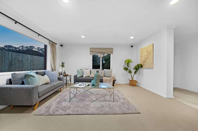 66 South Kensington Way_5