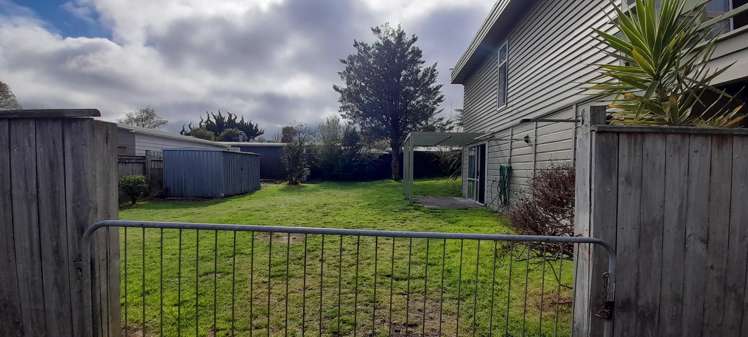 10 Whakaipo Avenue 11209_15