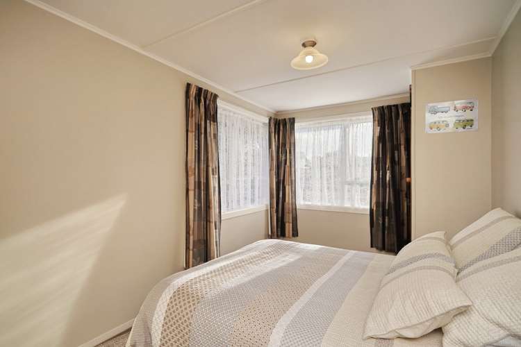 13 Avro Crescent Hornby_8