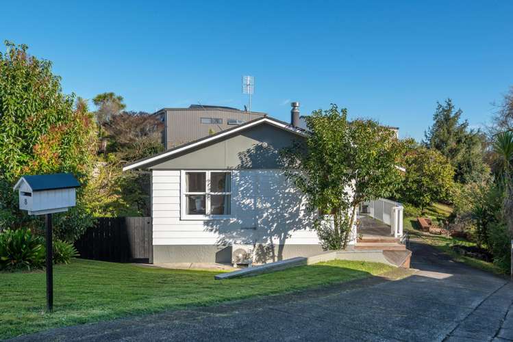 8 Silver Birch Rise Henderson_13