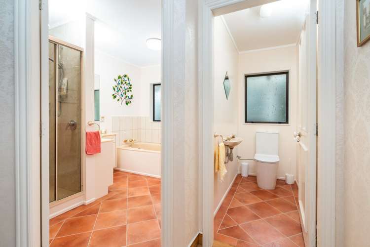 2 Lavinia Grove Waikanae Beach_32