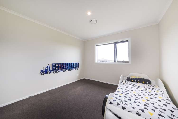 64 View Road Halcombe_12