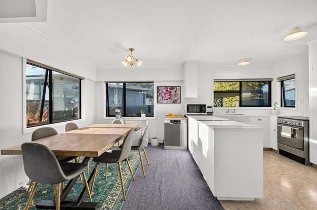 1/5 Alyson Place Stoke_4