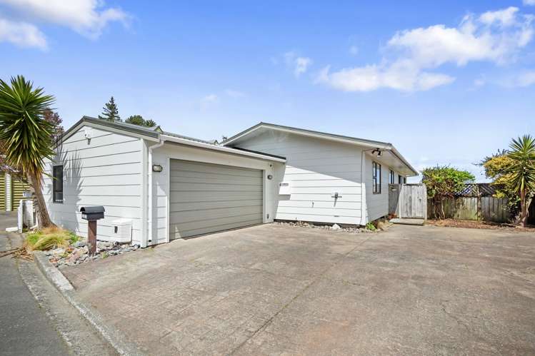 2/13 McManaway Grove Stokes Valley_21