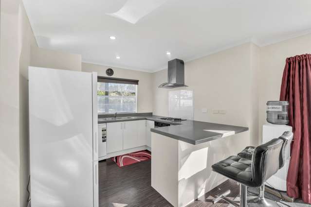 7 Newfound Way Glen Eden_4