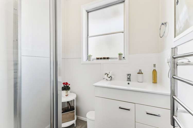 2/9 Paton Avenue Papatoetoe_11