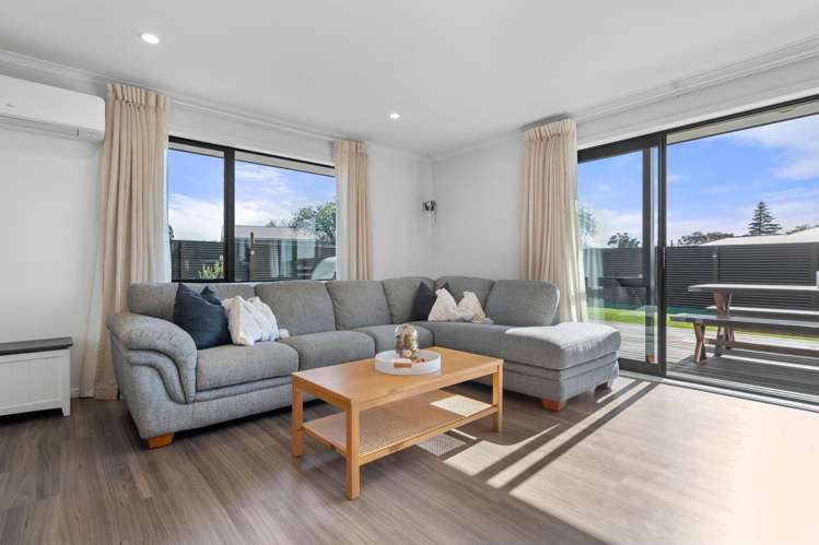 8 Old Orchard Road Solway_13