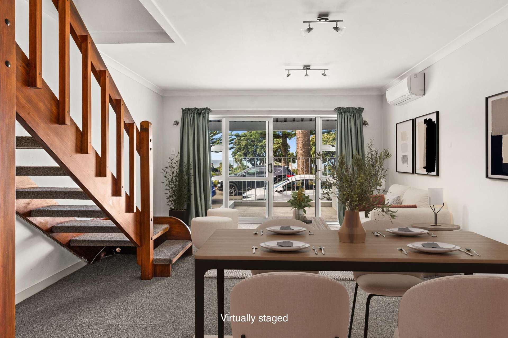 241 Marine Parade Napier South_0