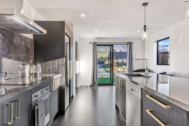 36 Magnum Drive Cromwell_4