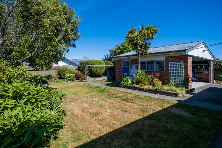 126 Pages Road Marchwiel_20