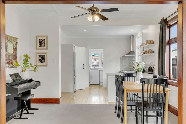 38 Palmer Crescent Silverstream_5