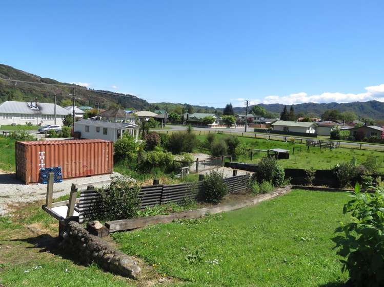 5 Herald Street Reefton_19