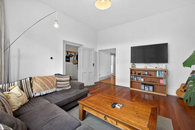 672 Worcester Street Linwood_2