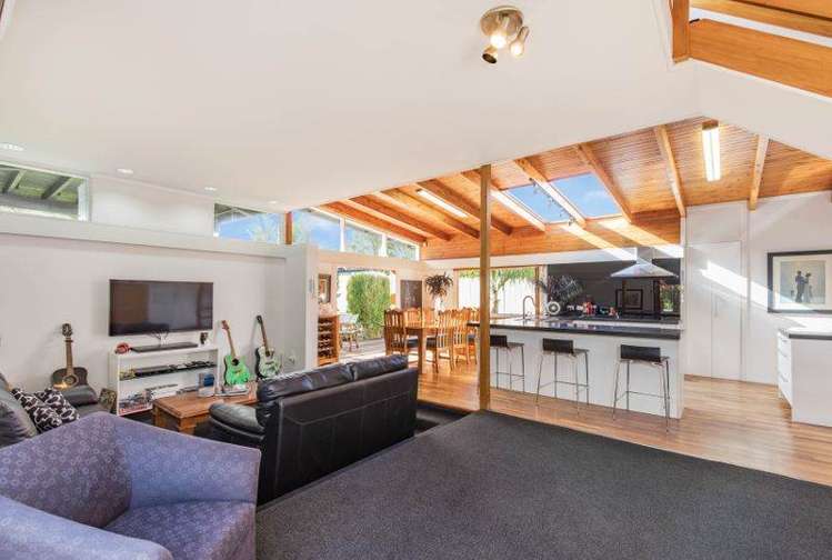 16 Sorrel Crescent Bucklands Beach_7