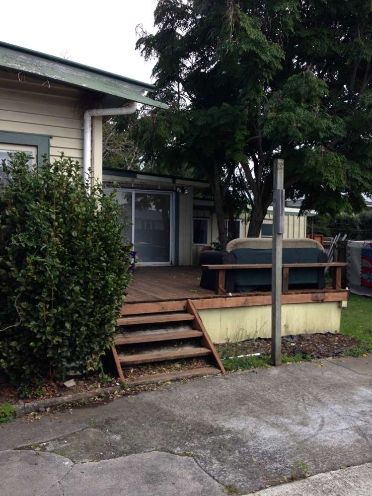 6 Berkeley Road Manurewa_1