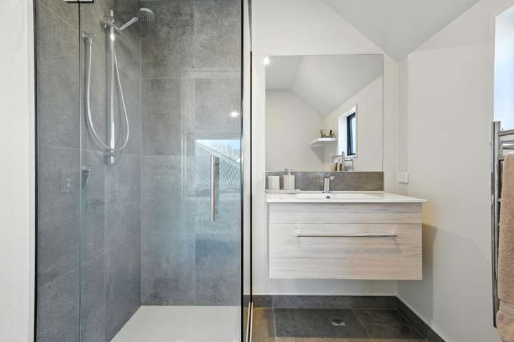 16d Champion Street Edgeware_11