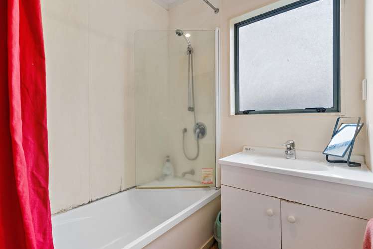 30a Glengarry Road Glen Eden_11