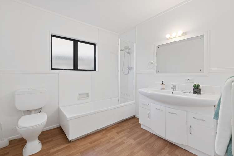 1/16 Dalmahoy Place Wattle Downs_16