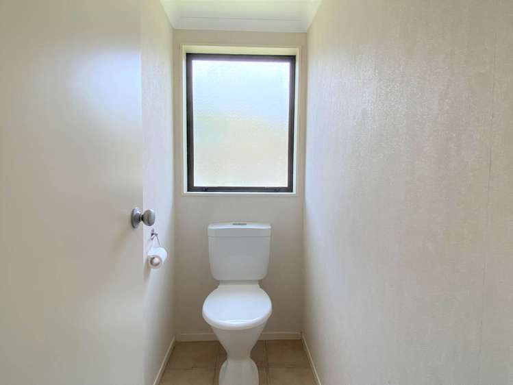 7 Newinn Crescent East Tamaki Heights_9